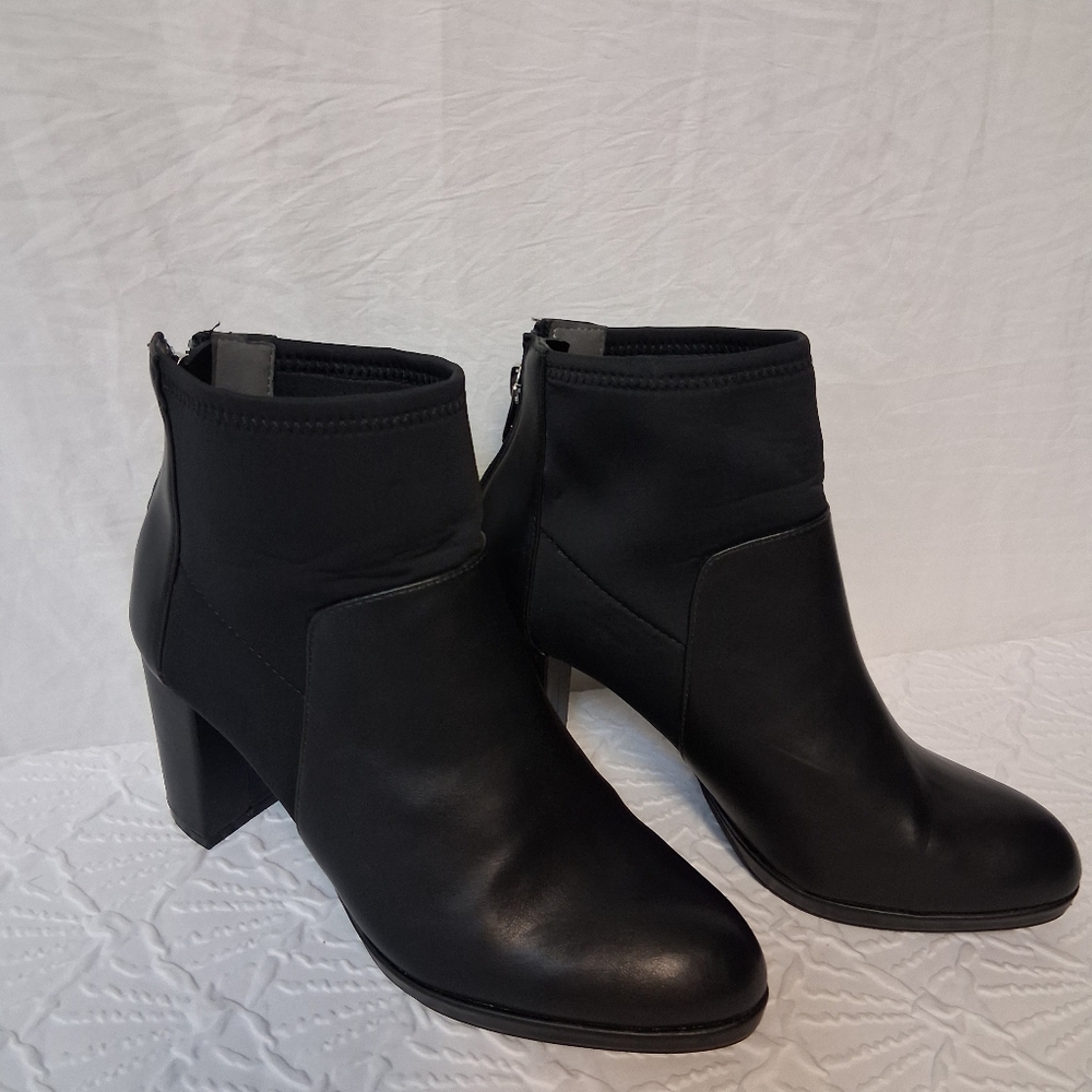 Adrienne Vittadini Black Heeled Boots Size 8.m - Picture 10 of 15